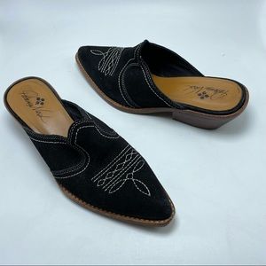 Patricia Nash Battista slip on western Mules